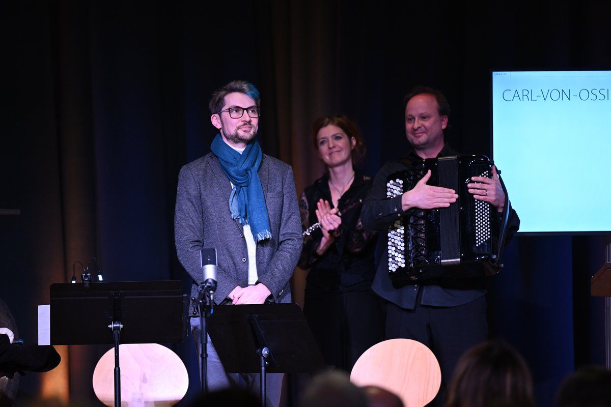 On stage after the Carl-von-Ossietzky Prize ceremony